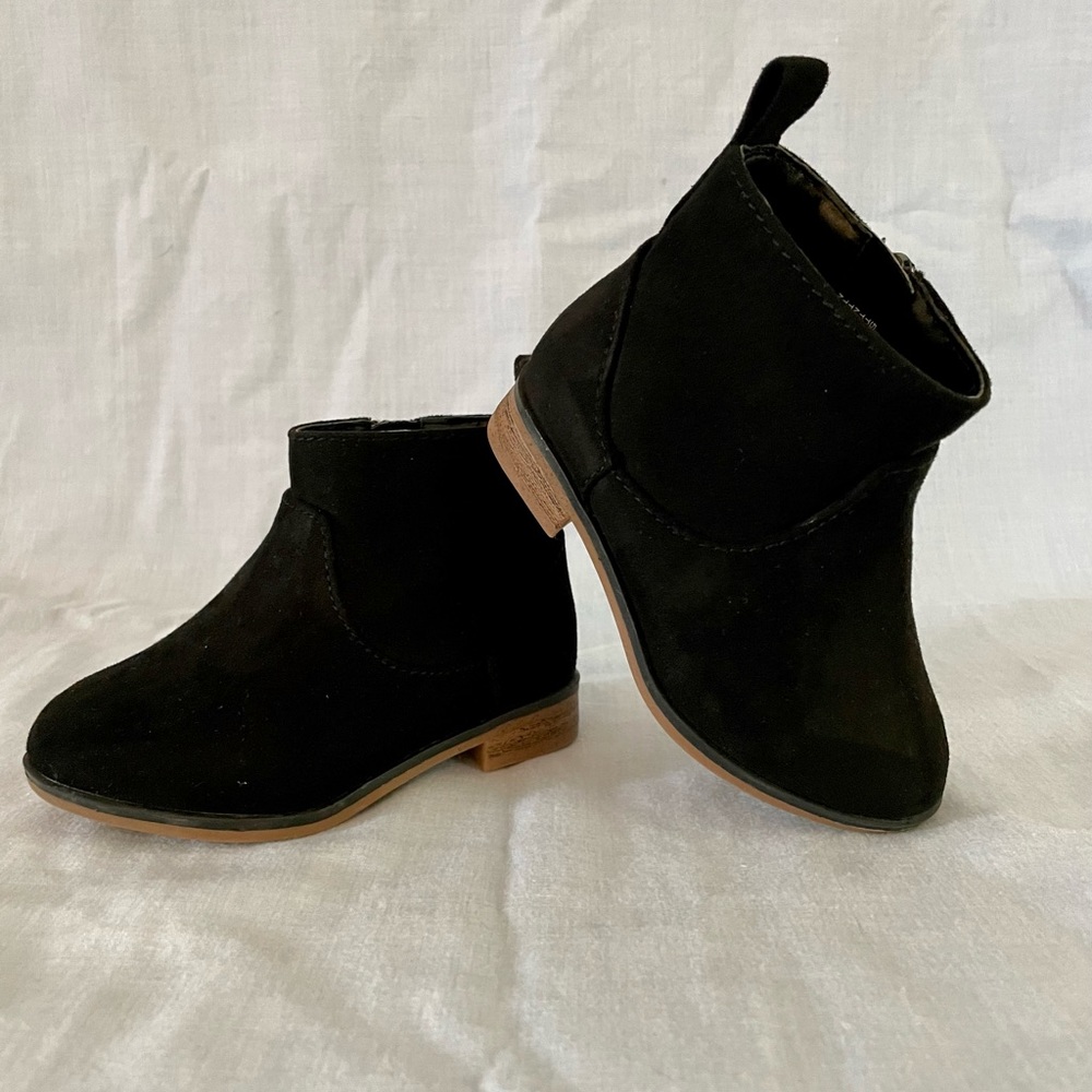 Cat & Jack Black Suede Toddler Boots